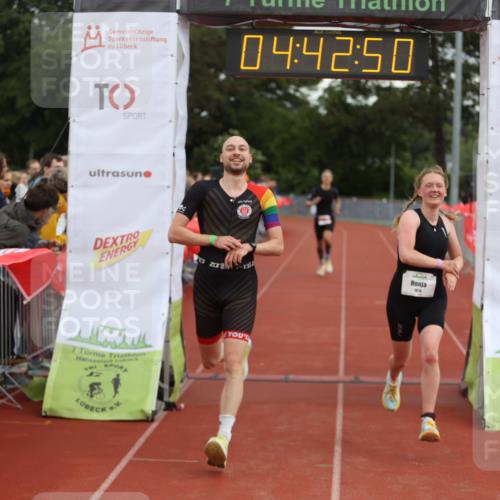 14.06.2026 - 7 Türme Triathlon Andreas Tolksdorf http://msf.ph/oto/9805240 14.06.2026 15:42:49 Ziel 614, 1108, 1614 meine-sportfotos.de