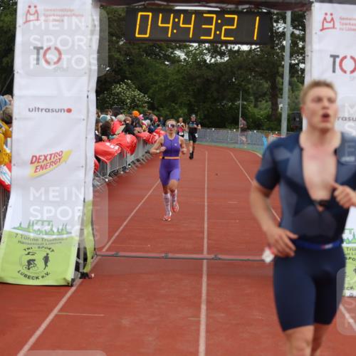 14.06.2026 - 7 Türme Triathlon Andreas Tolksdorf http://msf.ph/oto/9805262 14.06.2026 15:43:20 Ziel 710, 1067, 1601 meine-sportfotos.de