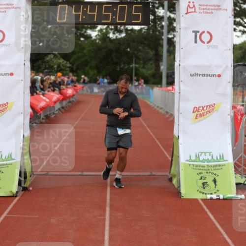 14.06.2026 - 7 Türme Triathlon Andreas Tolksdorf http://msf.ph/oto/9805325 14.06.2026 15:45:03 Ziel 896, 1097 meine-sportfotos.de