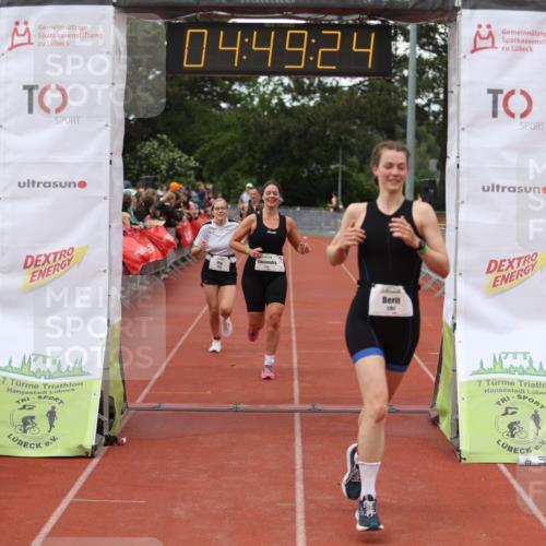 14.06.2026 - 7 Türme Triathlon Andreas Tolksdorf http://msf.ph/oto/9805504 14.06.2026 15:49:23 Ziel 693, 938, 975, 1568, 1707, 1713 meine-sportfotos.de