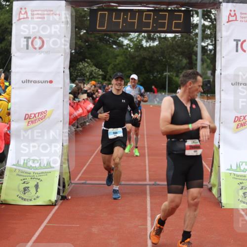 14.06.2026 - 7 Türme Triathlon Andreas Tolksdorf http://msf.ph/oto/9805512 14.06.2026 15:49:31 Ziel 693, 759, 938, 1047, 1568, 1604, 1618, 1713, 1752 meine-sportfotos.de