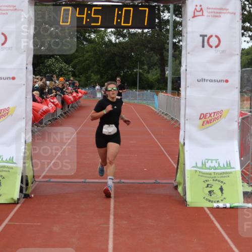 14.06.2026 - 7 Türme Triathlon Andreas Tolksdorf http://msf.ph/oto/9805571 14.06.2026 15:51:06 Ziel 808, 1588, 1761 meine-sportfotos.de