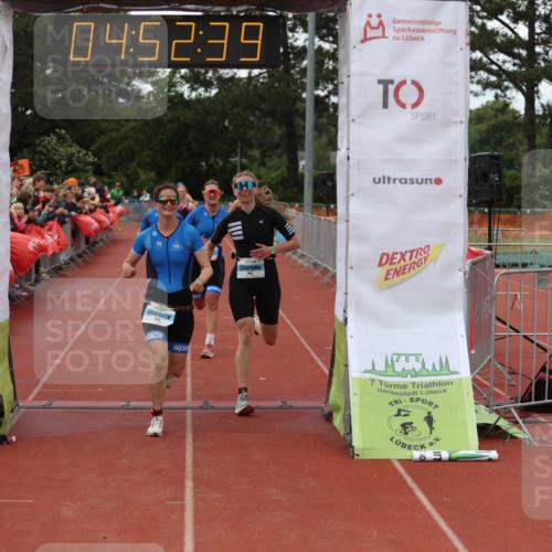 14.06.2026 - 7 Türme Triathlon Andreas Tolksdorf http://msf.ph/oto/9805675 14.06.2026 15:52:38 Ziel 918, 926, 952, 965, 984, 1130, 1644 meine-sportfotos.de
