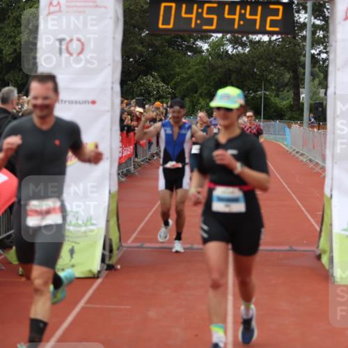 14.06.2026 - 7 Türme Triathlon Andreas Tolksdorf http://msf.ph/oto/9805804 14.06.2026 15:54:40 Ziel 711, 827, 1061, 1526, 1536, 1682, 1730, 1745 meine-sportfotos.de