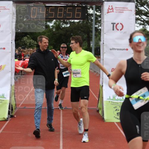 14.06.2026 - 7 Türme Triathlon Andreas Tolksdorf http://msf.ph/oto/9806075 14.06.2026 15:58:55 Ziel 893, 1077, 1121, 1522 meine-sportfotos.de
