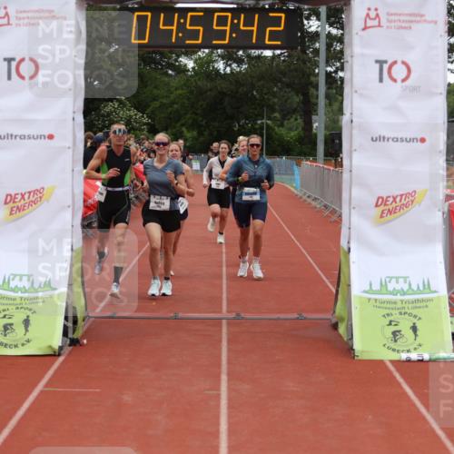 14.06.2026 - 7 Türme Triathlon Andreas Tolksdorf http://msf.ph/oto/9806136 14.06.2026 15:59:41 Ziel 750, 895, 1140, 1337, 1476, 1540, 1698, 1733 meine-sportfotos.de