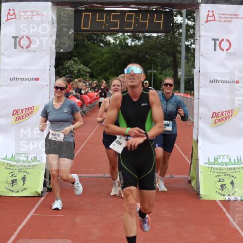 14.06.2026 - 7 Türme Triathlon Andreas Tolksdorf http://msf.ph/oto/9806141 14.06.2026 15:59:43 Ziel 750, 895, 1140, 1337, 1540, 1698, 1733 meine-sportfotos.de