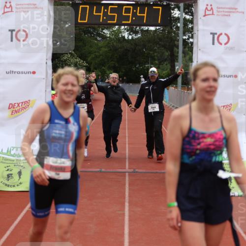 14.06.2026 - 7 Türme Triathlon Andreas Tolksdorf http://msf.ph/oto/9806145 14.06.2026 15:59:46 Ziel 750, 895, 1140, 1337, 1540, 1698, 1733 meine-sportfotos.de