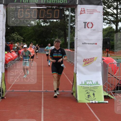 14.06.2026 - 7 Türme Triathlon Andreas Tolksdorf http://msf.ph/oto/9806207 14.06.2026 16:00:49 Ziel 684, 688, 903, 928, 979, 1657, 1736 meine-sportfotos.de