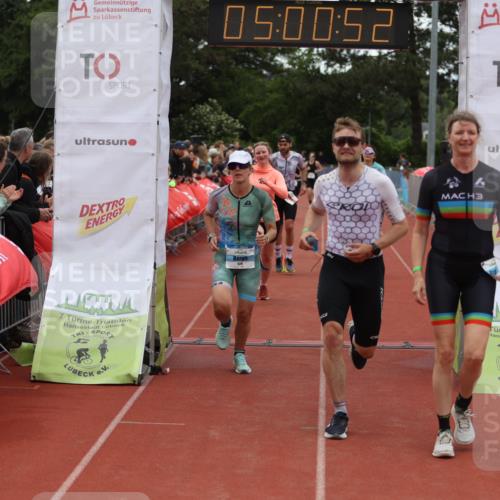 14.06.2026 - 7 Türme Triathlon Andreas Tolksdorf http://msf.ph/oto/9806213 14.06.2026 16:00:51 Ziel 684, 688, 903, 928, 979, 1657, 1736 meine-sportfotos.de