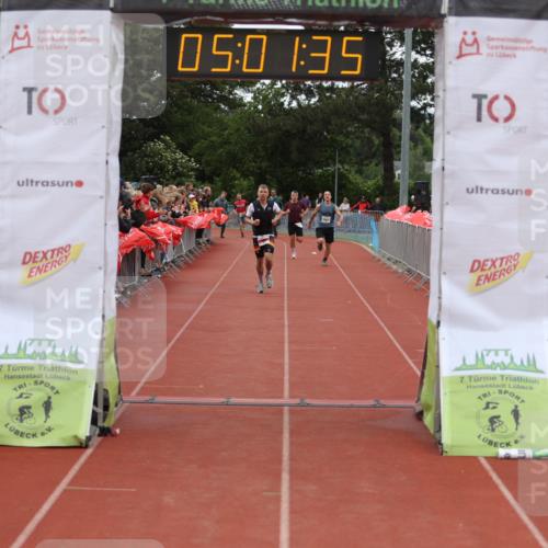 14.06.2026 - 7 Türme Triathlon Andreas Tolksdorf http://msf.ph/oto/9806250 14.06.2026 16:01:34 Ziel 806, 1382, 1794 meine-sportfotos.de