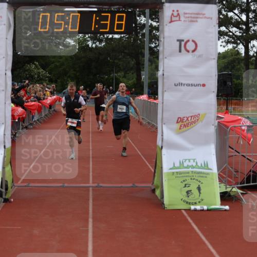 14.06.2026 - 7 Türme Triathlon Andreas Tolksdorf http://msf.ph/oto/9806259 14.06.2026 16:01:37 Ziel 806, 962, 1382, 1790, 1794 meine-sportfotos.de