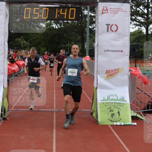 14.06.2026 - 7 Türme Triathlon Andreas Tolksdorf http://msf.ph/oto/9806263 14.06.2026 16:01:38 Ziel 806, 962, 1382, 1790, 1794 meine-sportfotos.de