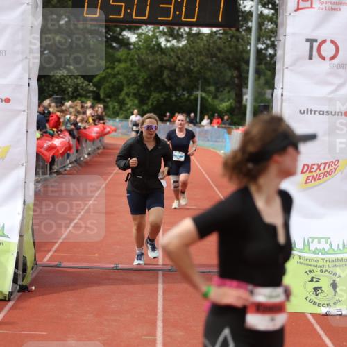 14.06.2026 - 7 Türme Triathlon Andreas Tolksdorf http://msf.ph/oto/9806372 14.06.2026 16:03:06 Ziel 716, 876, 1064, 1375, 1747 meine-sportfotos.de