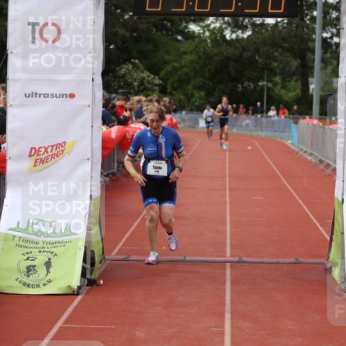 14.06.2026 - 7 Türme Triathlon Andreas Tolksdorf http://msf.ph/oto/9806401 14.06.2026 16:03:29 Ziel 1475, 1503, 1546, 1548, 1620 meine-sportfotos.de