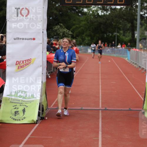 14.06.2026 - 7 Türme Triathlon Andreas Tolksdorf http://msf.ph/oto/9806403 14.06.2026 16:03:29 Ziel 1475, 1503, 1546, 1548, 1620 meine-sportfotos.de
