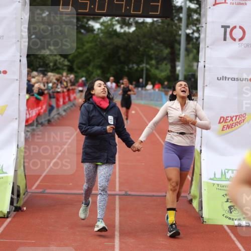 14.06.2026 - 7 Türme Triathlon Andreas Tolksdorf http://msf.ph/oto/9806440 14.06.2026 16:04:02 Ziel 1353, 1483, 1550, 1743 meine-sportfotos.de
