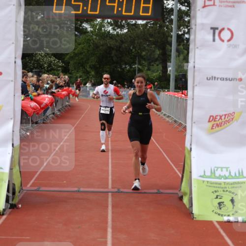 14.06.2026 - 7 Türme Triathlon Andreas Tolksdorf http://msf.ph/oto/9806447 14.06.2026 16:04:07 Ziel 1353, 1483, 1550, 1743 meine-sportfotos.de