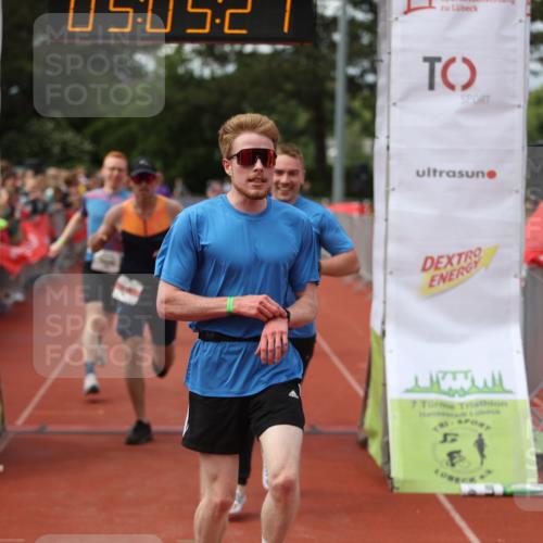 14.06.2026 - 7 Türme Triathlon Andreas Tolksdorf http://msf.ph/oto/9806522 14.06.2026 16:05:25 Ziel 852, 934, 1334, 1335, 1362, 1395, 1686, 1782 meine-sportfotos.de