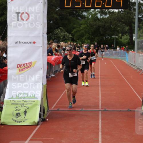 14.06.2026 - 7 Türme Triathlon Andreas Tolksdorf http://msf.ph/oto/9806565 14.06.2026 16:06:03 Ziel 1082, 1538, 1585, 1669, 1771 meine-sportfotos.de