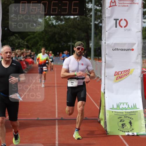 14.06.2026 - 7 Türme Triathlon Andreas Tolksdorf http://msf.ph/oto/9806605 14.06.2026 16:06:35 Ziel 736, 773, 1050, 1442, 1785 meine-sportfotos.de