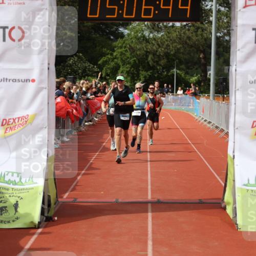 14.06.2026 - 7 Türme Triathlon Andreas Tolksdorf http://msf.ph/oto/9806620 14.06.2026 16:06:43 Ziel 736, 785, 1066, 1274, 1442, 1521, 1551, 1780, 1785 meine-sportfotos.de