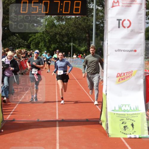 14.06.2026 - 7 Türme Triathlon Andreas Tolksdorf http://msf.ph/oto/9806651 14.06.2026 16:07:06 Ziel 899, 1359, 1464, 1632, 1643 meine-sportfotos.de