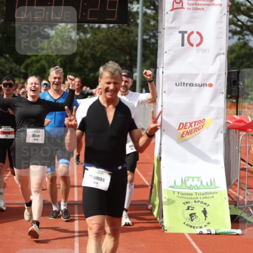 14.06.2026 - 7 Türme Triathlon Andreas Tolksdorf http://msf.ph/oto/9806678 14.06.2026 16:07:28 Ziel 771, 815, 885, 1044, 1300, 1414, 1444, 1547, 1600, 1624, 1798 meine-sportfotos.de