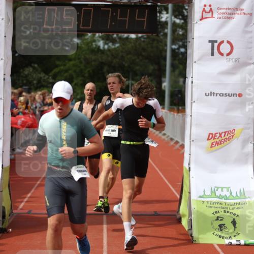 14.06.2026 - 7 Türme Triathlon Andreas Tolksdorf http://msf.ph/oto/9806701 14.06.2026 16:07:43 Ziel 1245, 1265, 1298, 1309, 1314, 1398, 1798 meine-sportfotos.de