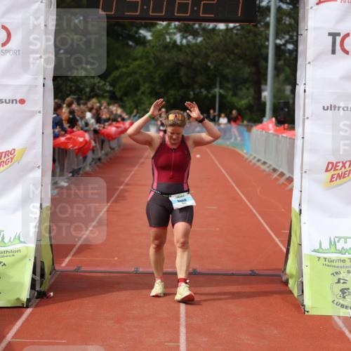 14.06.2026 - 7 Türme Triathlon Andreas Tolksdorf http://msf.ph/oto/9806733 14.06.2026 16:08:25 Ziel 1075, 1244 meine-sportfotos.de