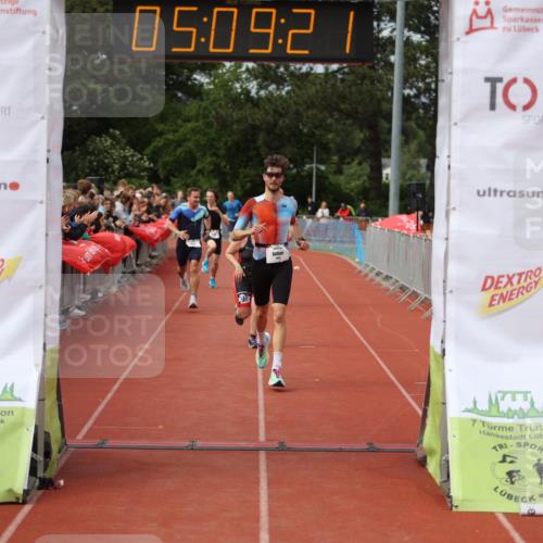 14.06.2026 - 7 Türme Triathlon Andreas Tolksdorf http://msf.ph/oto/9806782 14.06.2026 16:09:20 Ziel 1215, 1371, 1432, 1474, 1574 meine-sportfotos.de