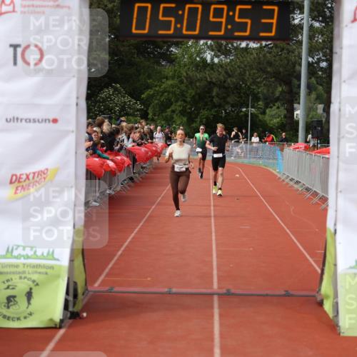 14.06.2026 - 7 Türme Triathlon Andreas Tolksdorf http://msf.ph/oto/9806820 14.06.2026 16:09:52 Ziel 641, 1279, 1537 meine-sportfotos.de