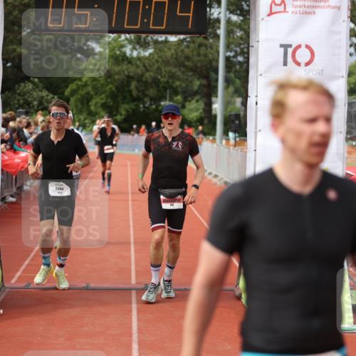 14.06.2026 - 7 Türme Triathlon Andreas Tolksdorf http://msf.ph/oto/9806839 14.06.2026 16:10:03 Ziel 637, 641, 700, 708, 1279, 1428, 1537 meine-sportfotos.de