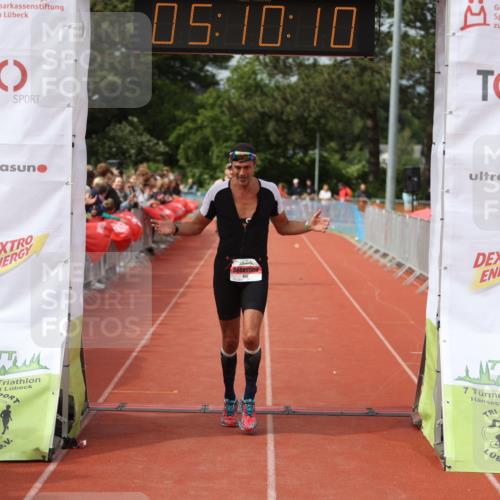 14.06.2026 - 7 Türme Triathlon Andreas Tolksdorf http://msf.ph/oto/9806848 14.06.2026 16:10:09 Ziel 637, 700, 708, 1425, 1428, 1786 meine-sportfotos.de