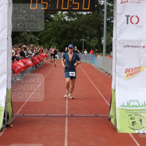 14.06.2026 - 7 Türme Triathlon Andreas Tolksdorf http://msf.ph/oto/9806871 14.06.2026 16:10:48 Ziel 1083, 1440, 1650 meine-sportfotos.de