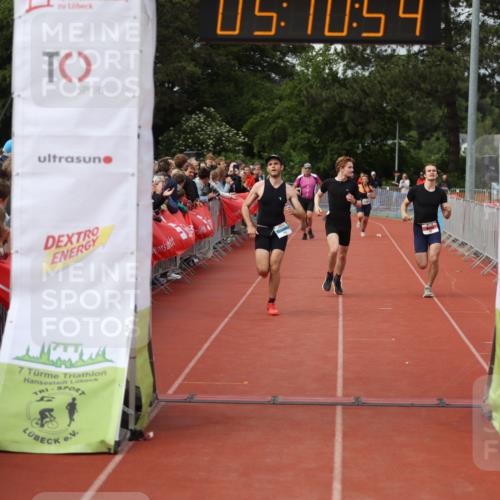 14.06.2026 - 7 Türme Triathlon Andreas Tolksdorf http://msf.ph/oto/9806875 14.06.2026 16:10:53 Ziel 615, 754, 1083, 1440, 1654 meine-sportfotos.de