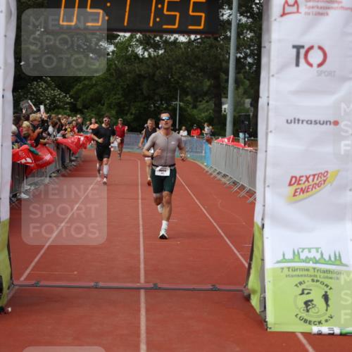14.06.2026 - 7 Türme Triathlon Andreas Tolksdorf http://msf.ph/oto/9806931 14.06.2026 16:11:53 Ziel 734, 1218, 1311, 1424, 1699 meine-sportfotos.de