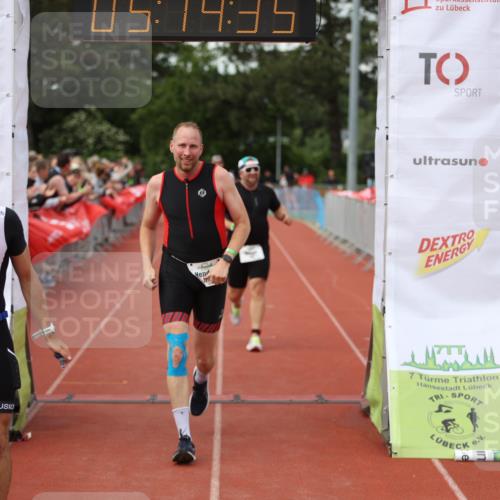 14.06.2026 - 7 Türme Triathlon Andreas Tolksdorf http://msf.ph/oto/9807107 14.06.2026 16:14:33 Ziel 621, 712, 1202, 1270, 1411 meine-sportfotos.de