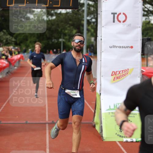 14.06.2026 - 7 Türme Triathlon Andreas Tolksdorf http://msf.ph/oto/9807187 14.06.2026 16:15:50 Ziel 652, 1354, 1380, 1666 meine-sportfotos.de