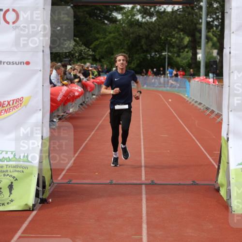 14.06.2026 - 7 Türme Triathlon Andreas Tolksdorf http://msf.ph/oto/9807190 14.06.2026 16:15:51 Ziel 652, 1354, 1380, 1666 meine-sportfotos.de