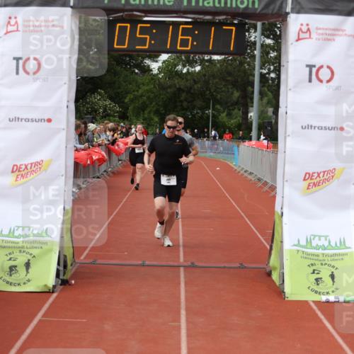 14.06.2026 - 7 Türme Triathlon Andreas Tolksdorf http://msf.ph/oto/9807212 14.06.2026 16:16:15 Ziel 1236, 1283, 1385, 1461, 1732 meine-sportfotos.de