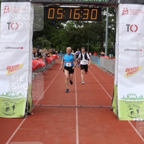 14.06.2026 - 7 Türme Triathlon Andreas Tolksdorf http://msf.ph/oto/9807231 14.06.2026 16:16:29 Ziel 1327, 1408, 1732 meine-sportfotos.de