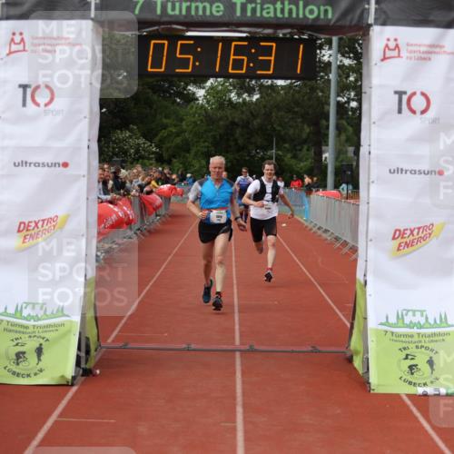 14.06.2026 - 7 Türme Triathlon Andreas Tolksdorf http://msf.ph/oto/9807232 14.06.2026 16:16:29 Ziel 1327, 1408, 1732 meine-sportfotos.de