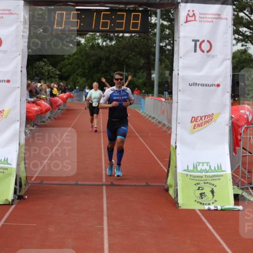14.06.2026 - 7 Türme Triathlon Andreas Tolksdorf http://msf.ph/oto/9807242 14.06.2026 16:16:37 Ziel 1327, 1333, 1408, 1637, 1706, 1753 meine-sportfotos.de