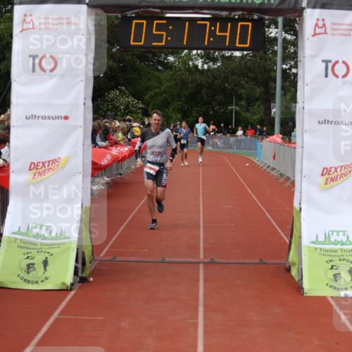 14.06.2026 - 7 Türme Triathlon Andreas Tolksdorf http://msf.ph/oto/9807311 14.06.2026 16:17:39 Ziel 653, 1372 meine-sportfotos.de