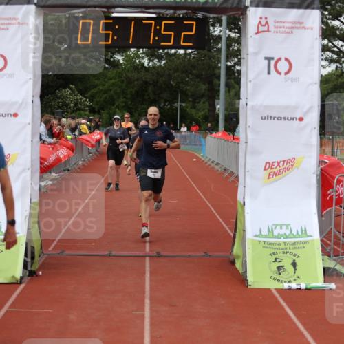 14.06.2026 - 7 Türme Triathlon Andreas Tolksdorf http://msf.ph/oto/9807332 14.06.2026 16:17:51 Ziel 1222, 1372, 1394, 1450, 1465, 1552 meine-sportfotos.de