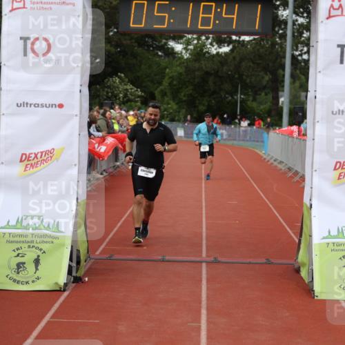 14.06.2026 - 7 Türme Triathlon Andreas Tolksdorf http://msf.ph/oto/9807377 14.06.2026 16:18:40 Ziel 1288, 1326, 1378 meine-sportfotos.de