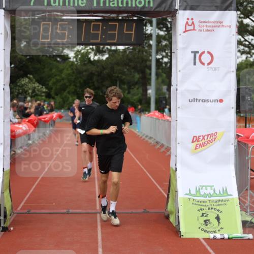 14.06.2026 - 7 Türme Triathlon Andreas Tolksdorf http://msf.ph/oto/9807401 14.06.2026 16:19:33 Ziel 1381, 1387, 1489 meine-sportfotos.de