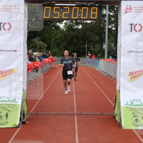 14.06.2026 - 7 Türme Triathlon Andreas Tolksdorf http://msf.ph/oto/9807436 14.06.2026 16:20:07 Ziel 902, 1268, 1301 meine-sportfotos.de