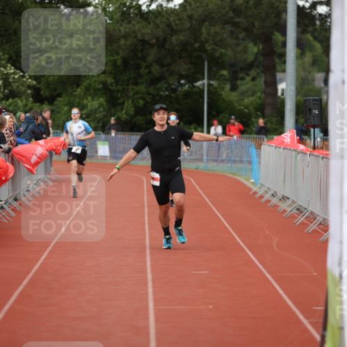 14.06.2026 - 7 Türme Triathlon Andreas Tolksdorf http://msf.ph/oto/9807445 14.06.2026 16:20:25 Ziel 758, 1388 meine-sportfotos.de